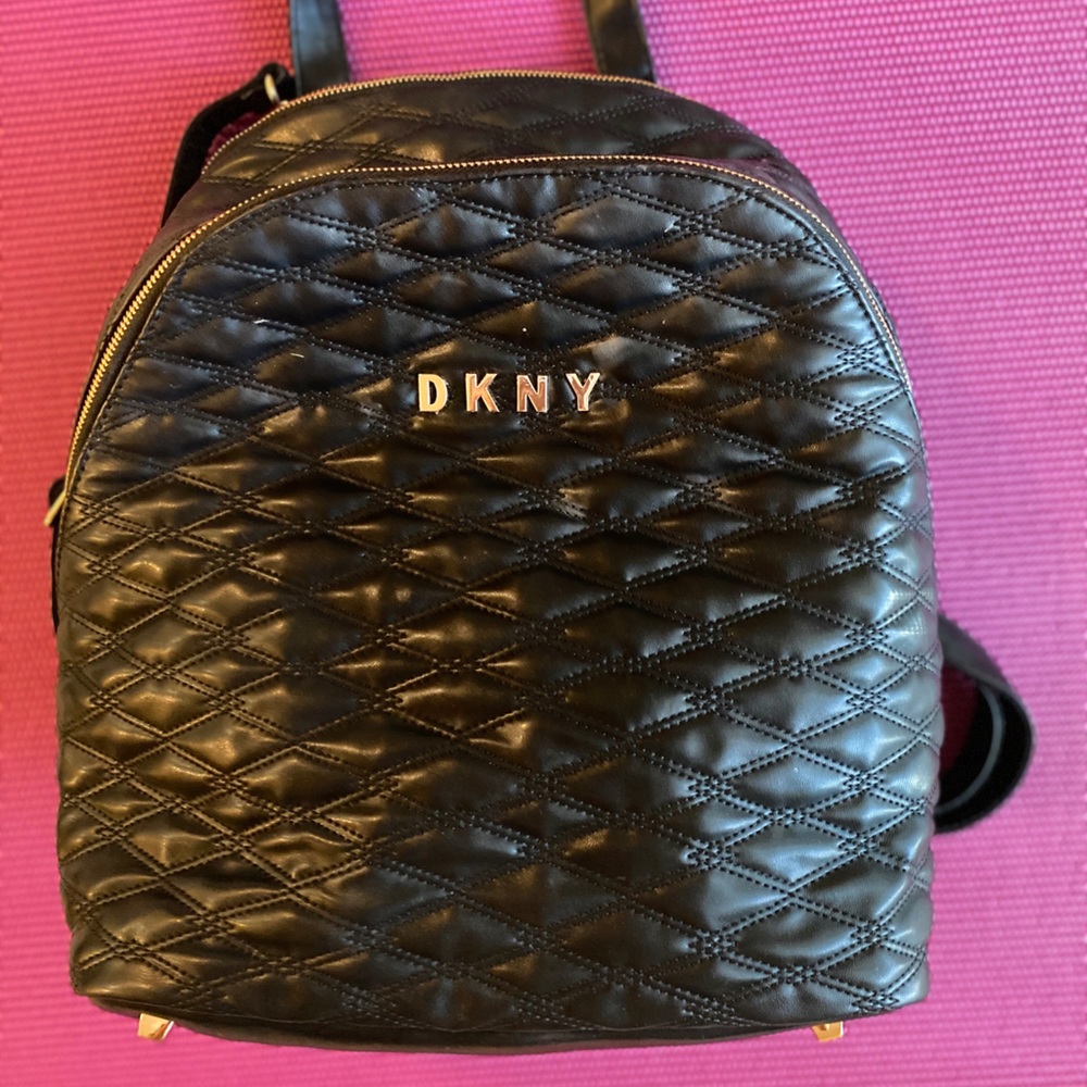 LIKE NEW DKNY backpack with laptop compartment
